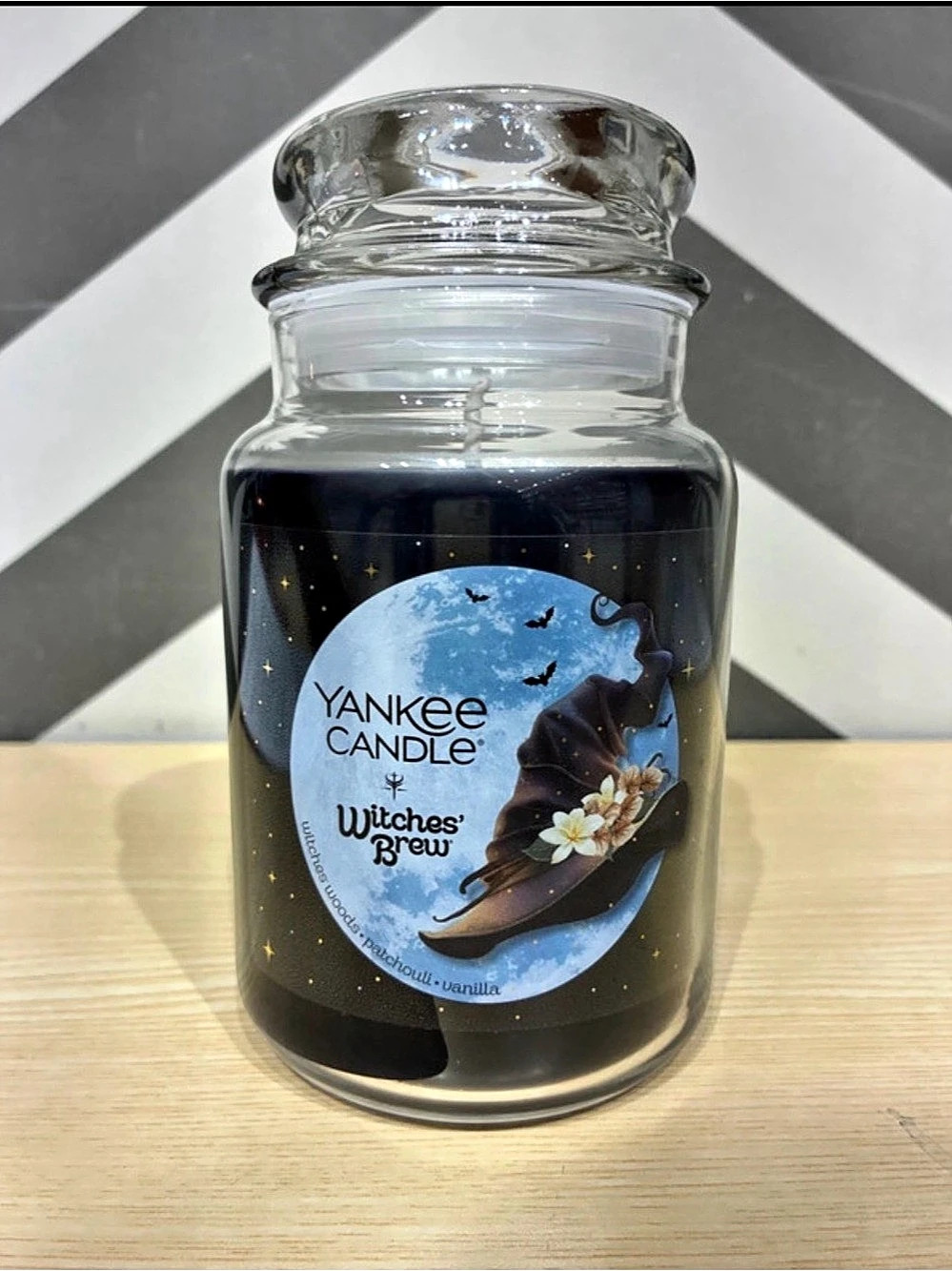Yankee Candle 2026 Witches' Brew Original Large Jar Candle 22 oz Jar Candle Blac